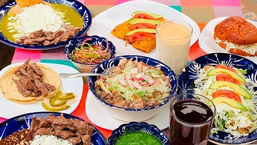 Los Pirules (Antojitos Mexicanos - Pozole) - Thumbnail