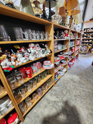 Route 66 Storage & Markets Gallery - United States