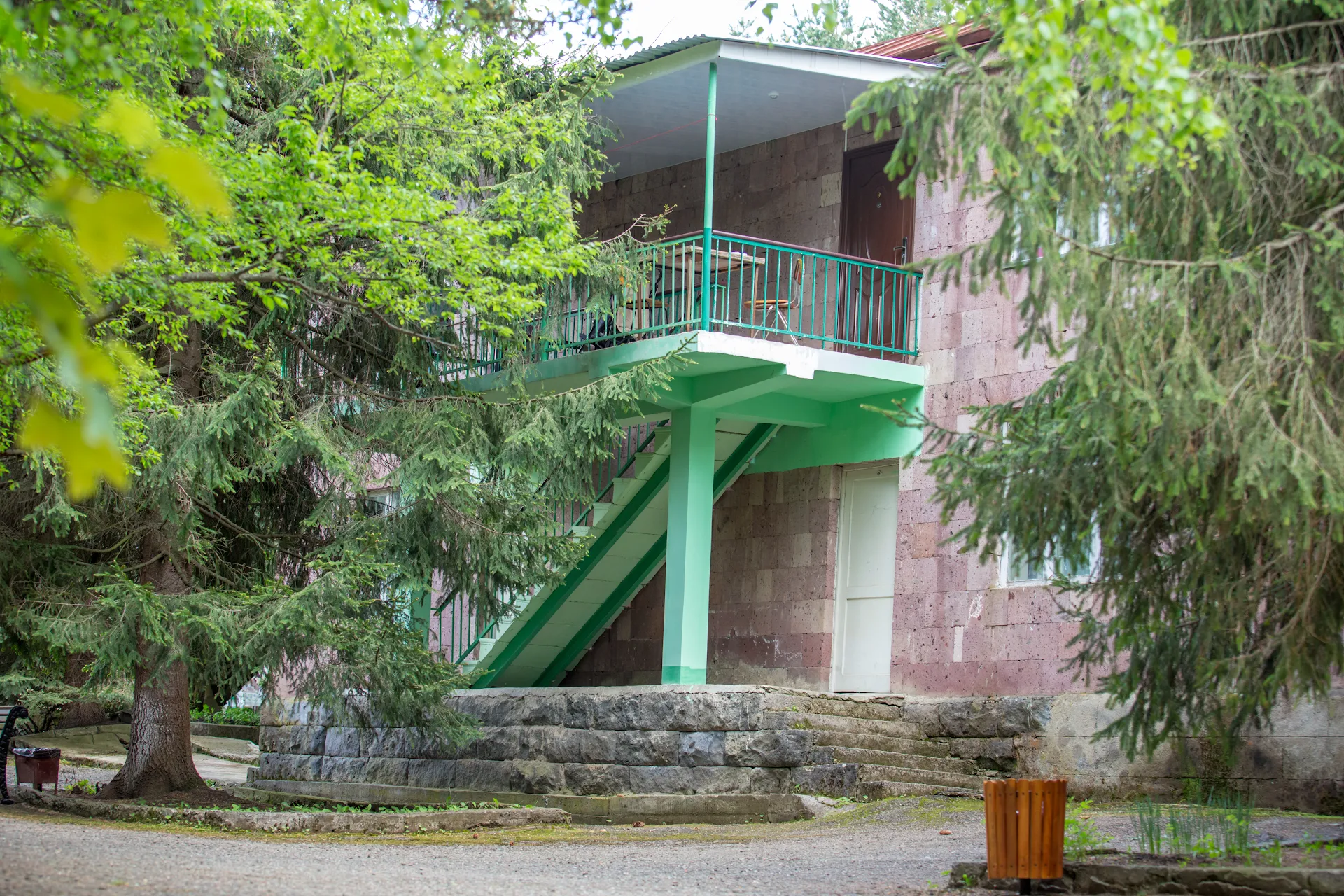 Vahagn Resort
