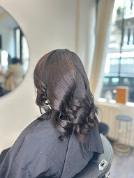 Photo n°17 de Tatiana B à Paris (Salon de coiffure)