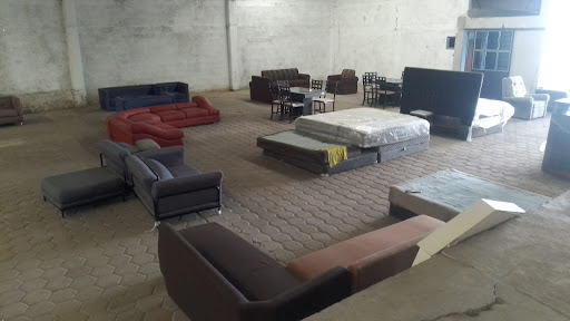 Gran Bodega de Remates de muebles - Thumbnail