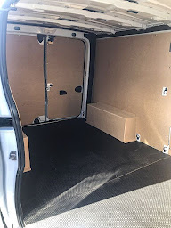 Photo n°7 de Carrefour Location à Yenne (Agence de location de fourgonnettes)