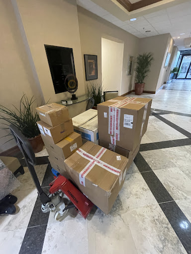Blackhawks Moving - Visual