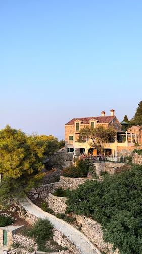 21467, Hvar