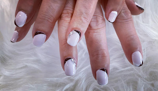 Beauty Bee Nails Studio - Thumbnail