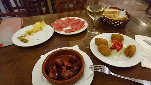 Bar Minotauro -Café y tapas-