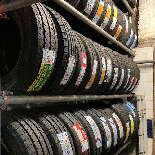 Grays Tyres Walthamstow Phone number