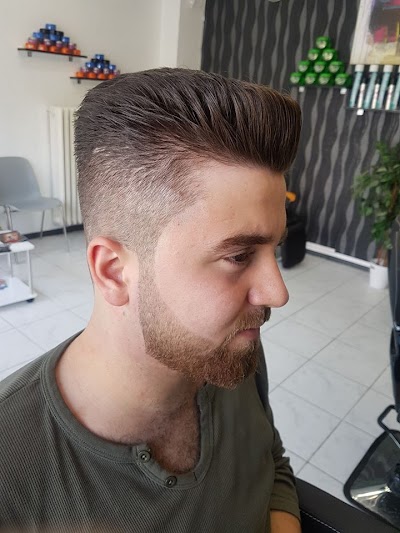 Goldene Schere - Herren & Damen Friseur