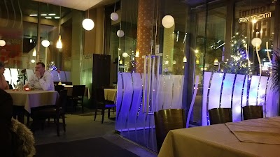 Photos of Tommi Grill Metro