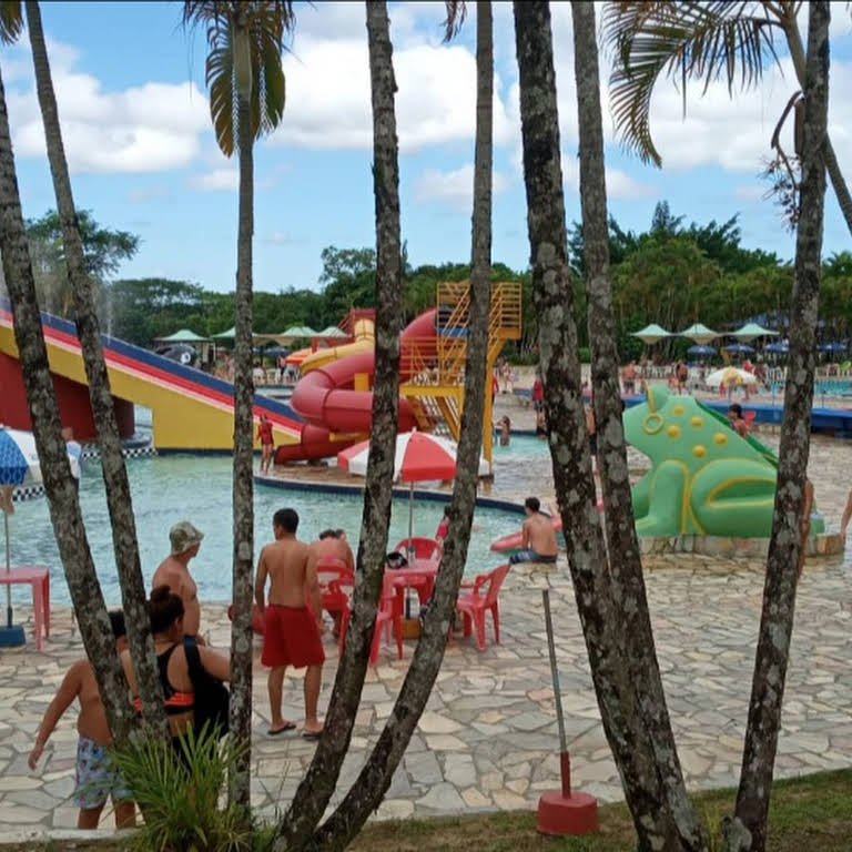 Beach Club Águas Claras - Parque Aquático e Pousada - Matinhos