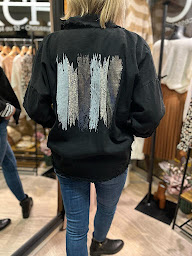 Photo n°8 de L&CHIC à Vouvray (Magasin de vêtements pour hommes)