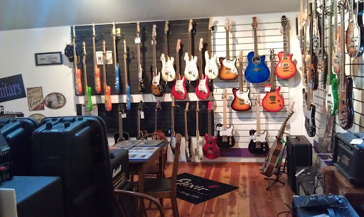 Moustique Music and Boutique - Thumbnail