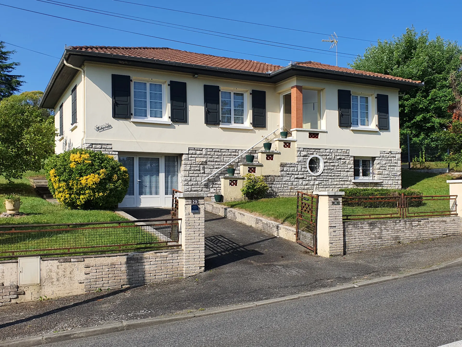 Villa Surprise 64