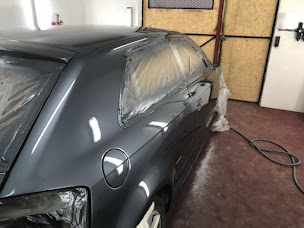 Photo n°10 de Garage Arnaud Rétro à Soleymieu (Garage automobile)