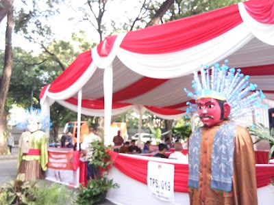 Photos of Taman Suropati