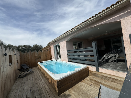 Photo de La Villa des Ours - Locations de vacances à Ghisonaccia (20240)
