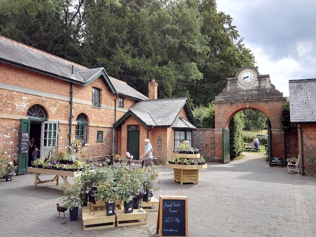 National Trust - Basildon Park