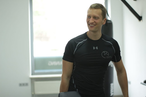 Tobias Kuhn Health & Fitness Advisor