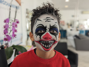 Photo n°8 de Peigne & Paillettes à Barbezieux-Saint-Hilaire (Institut de massages)