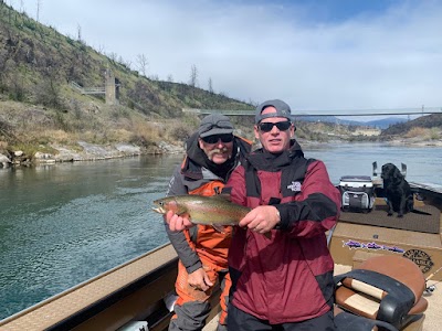 SAC RIVER GUIDE Pro Guide Kirk Portocarrero