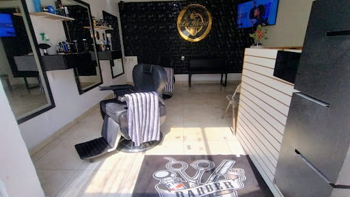 La Gloria Barber