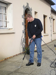 Photo n°9 de NEEXT 17 | Entretien des extérieurs à Aytré ( Vitrerie, nettoyage... )🧽 à Aytré (Entreprise de nettoyage de vitres)