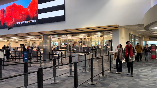 San Jose Mineta International Airport by null