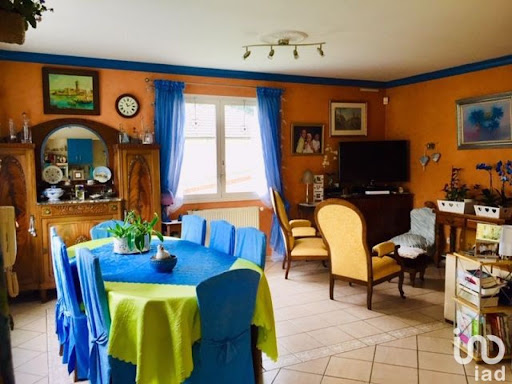 Éric Hatinguais conseiller immobilier la tour du pin iAd France - Thumbnail