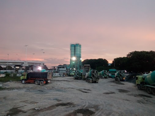 Plant Agung Beton Bandara Soetta, Author: rochmat ali