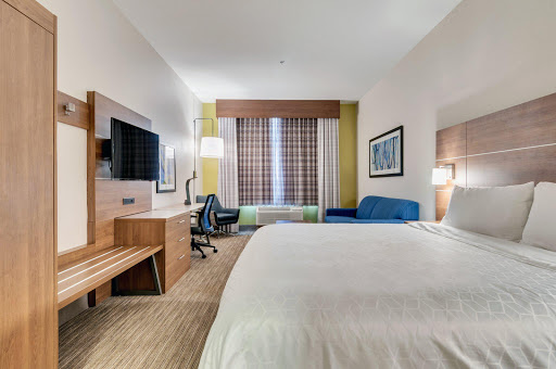 Holiday Inn Express & Suites Lake Elsinore, an IHG Hotel - Thumbnail