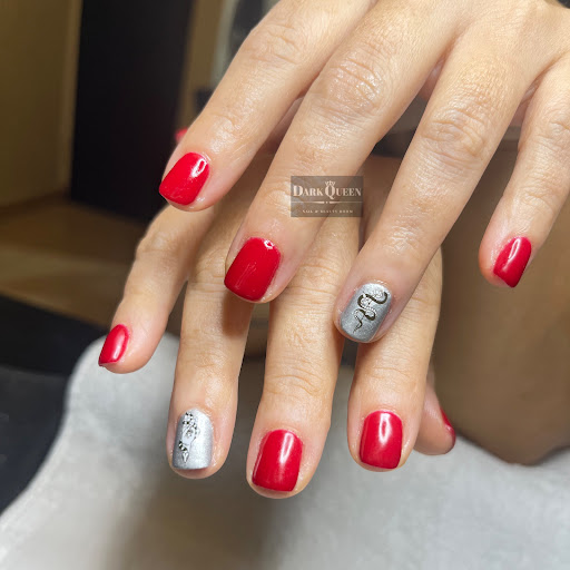 Dark Queen NailRoom Logo