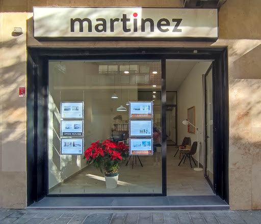 INMOBILIARIA MARTÍNEZ