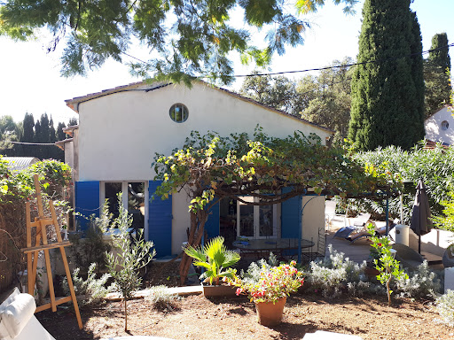 Photo de Gîte les Mimosas: location maison gîte avec piscine centre Var Chaine des Maures à Pignans (83790)