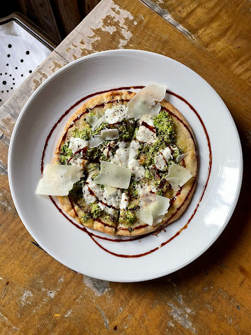 Lola's A Neighborhood Bar by null