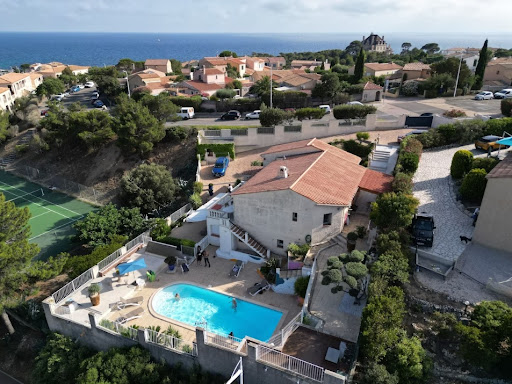 Photo de Vitapasibla : Location villa 12 personnes piscine bord des mer - Sausset les pins - PACA à Sausset-les-Pins (13960)