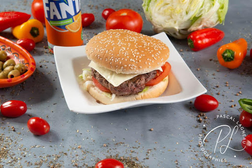 Photo 2 - Le Gourmet Burger