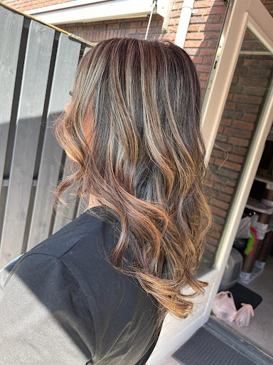 SALON BEAUVI - Thumbnail