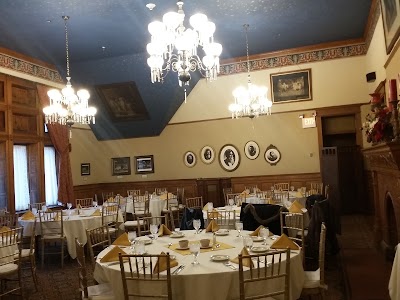 Photos of Tippecanoe Place Restaurant