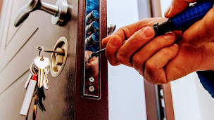 Photo n°1 de Azur Serrurier à Saint-Raphaël (Vitrier)