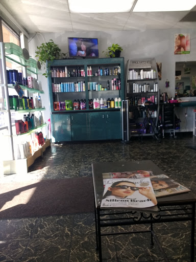 Sara's Beauty Studio - United States