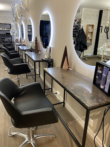 Brobjerg Centrets Frisør - Frisør