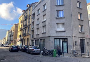 Photo n°23 de Maohi Art Tatau - Tatouage Polynésien à Grenoble (Tatoueur)