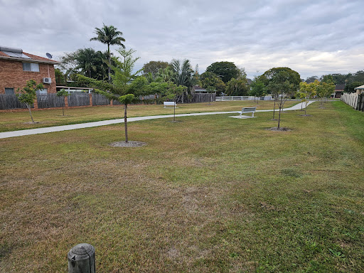 Laar Crescent Park - Thumbnail