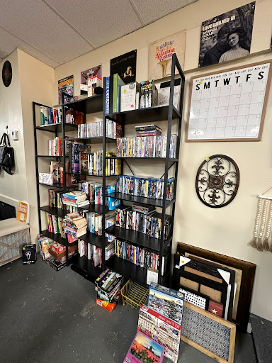 Secondhand Consignment & Resale - Visual