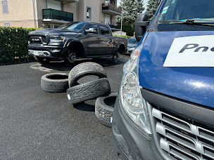 Photo n°11 de IDG Auto Service (dépannage, montage et réparation pneus à domicile) à Saint-Gervais-les-Bains (Mécanicien)