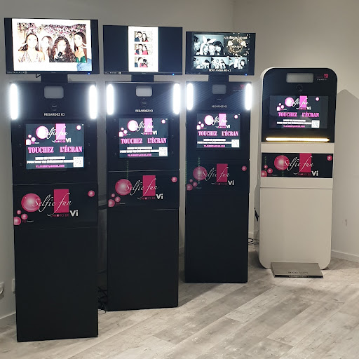 PhotodeVi : Photographe & SelfieFun by PhotodeVi : Location photobooth - borne selfie - borne photo - photobox - Thumbnail