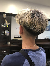 Photo n°14 de Coiffure Deniz Alex à Saint-Quentin (Salon de coiffure)