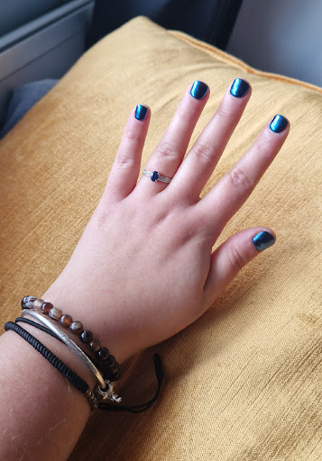 Vivia Nail - Thumbnail