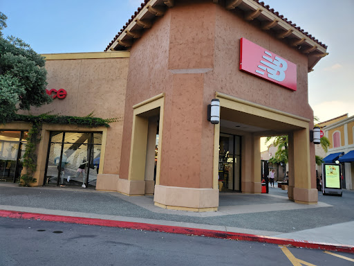 New Balance Factory Store San Diego - Thumbnail