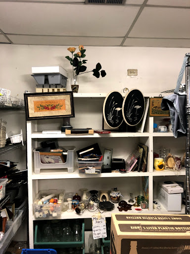 Fruita Thrift Shop Gallery - United States